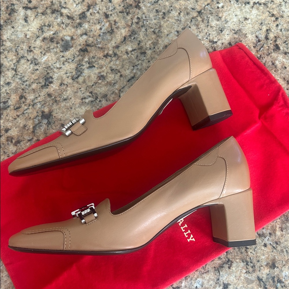 New Bally camel pumps - Picture 5 of 16